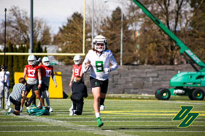 Oregon Ducks tight end Moliki Matavao goes through drills in spring practice.